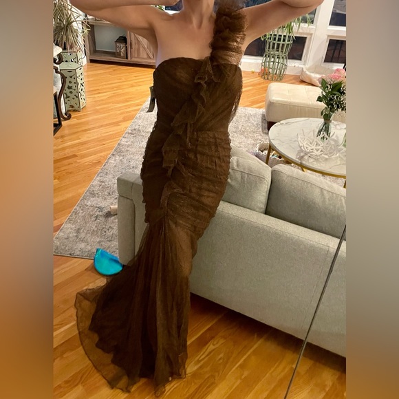 Carmen Marc Volvo dress size 8 mermaid mother of the bride gown gorgeous $4400 - Picture 9 of 15